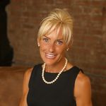 Jennifer Haug - @haughomes - Instagram