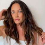Jennifer Perlewitz - @jennifer_humbletrovehair - Instagram