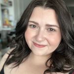 Jenn Layden - @jennifer_tina - Instagram