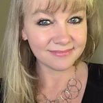 Jennifer Epperson - @strikeaposeblingbyjennifer - Instagram