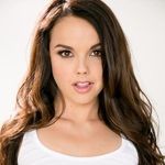 Jennifer Troy - @troyjennifer90 - Instagram
