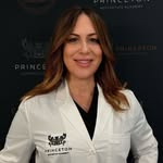 Jennifer Walz - @injectormedica_aesthetica - Instagram