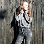 Jenny Abraham - @jennyab_14 - Instagram