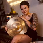 Jenny Machado - @jennybatera - Instagram