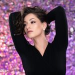 Jenny Bee - @jennybeemedia - Instagram