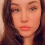 Jenny - @jennyfloyd2021 - Instagram