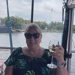 Jenny Randall - Facebook