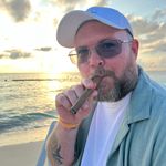 Jeremy Akins - @jeremy.akins.52 - Instagram
