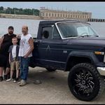 Jeremy Queen - @jqstraightline - Instagram