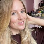 Jerri Cook | Press On Nail Artist & Educator | Digital Creator - @dippycownails - Instagram
