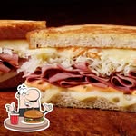 Jerson Escobar - @deliliciouscafe2022 - Instagram