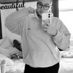 jess - @jessmae.h - Instagram