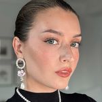 Jess Clements-Huyck - @jessicaclements - Instagram