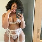 Jessica tower - @jessicailands - Instagram