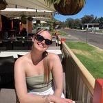 Jessica Daly - @jesskindofvibe - Instagram