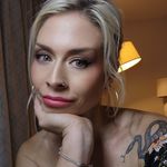 Jessica Ogle - @jessdogle - Instagram