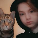 Jessie Tracy - @hotdogs_are_gross - Instagram