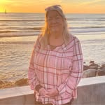 Jill Macias - @thecornercoop - Instagram