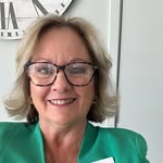 Jill Willmore - @the.molly.fan.club - Instagram