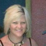 Jillian Barrett - @mom2adot - Instagram