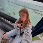 jillian line - @jillianline - Instagram