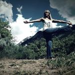 Jillian Small - @transitionyoga - Instagram