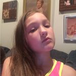 Jillian Strickland - @elvelv612 - Instagram