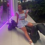 Jo Evans - @joanneevans30 - Instagram