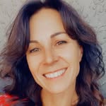 Jo Thomas - @findyourmojo44 - Instagram