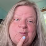 Joan Beaudoin - @smilesbeau - Instagram