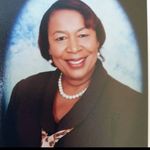 Joan Knowles - @raydayatri - Instagram