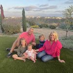Joan Lofgren - @joanloveslemons - Instagram