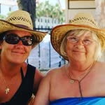Joan Lilly - @joanylil - Instagram
