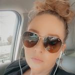 Joan Lyon - @joan.lyon.98 - Instagram