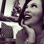 Joan Ochoa - @hobbs.cherryblossom - Instagram