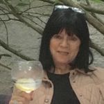 Joan Walker. Bumble bee cottage.🌺🪴🌺🪴🌺 - @bumble_bee_cottage_ - Instagram