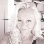 Joanne Burwell - @jdelozey - Instagram