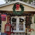 Joan Grimes - @painted_cottage - Instagram