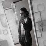 Joan Hidalgo - @lunxcy__ - Instagram