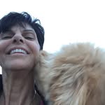 JoAnn Velas - @joannvelas - Instagram