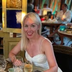 Joanna Lowe - @jclowe77 - Instagram