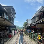 Joanne Chiu - @chiujoanne65 - Instagram