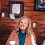 Joanne Hines - @joannehines8110 - Instagram