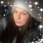 Joanne Hutton - @sojowaxes - Instagram