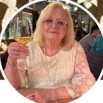 Joanne McDade Borodemos - @joannemcdadeborodemos - Instagram