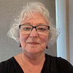 Joanne McQueen - @te_aute - Instagram