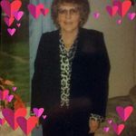 Joanne Evans Muniz - @jomamaa144 - Instagram