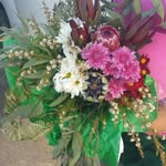 Joanne Shore - @the_backyard_florist - Instagram