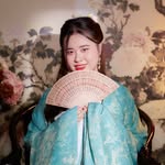 Anh Diệu Đinh - @joannewayne_16 - Instagram