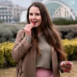 Jocelyn Barton - @jocelynbarton84 - Instagram